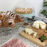 לינה וארוחת בוקר Alludo אגריג'נטו