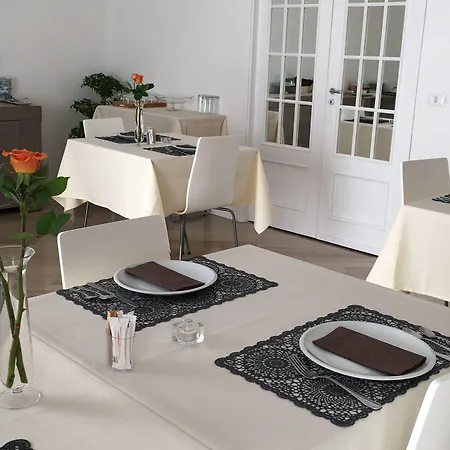 Alludo Bed & Breakfast 3*