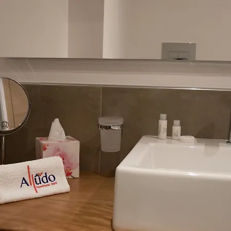 Alludo Bed & Breakfast 2*